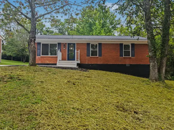 305 Spillman Drive, Dry Ridge, KY 41035