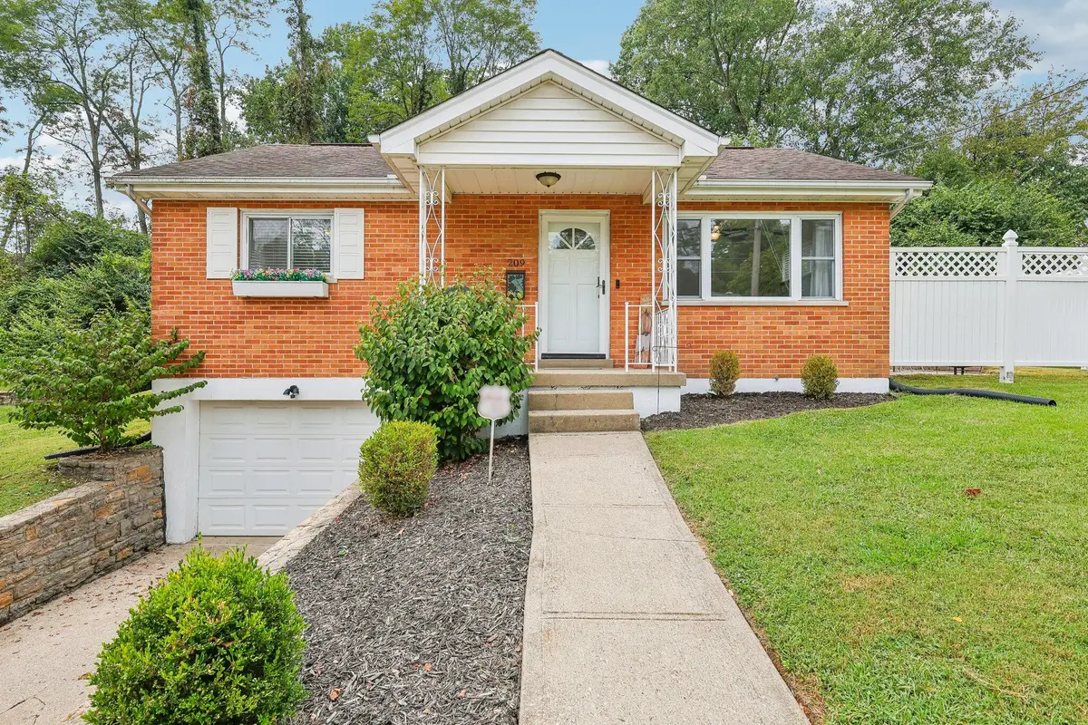 209 Clover Ridge Avenue, Fort Thomas, KY 41075 - #1