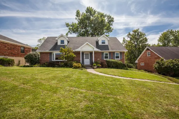 1721 Fort Henry Drive, Crestview Hills, KY 41017
