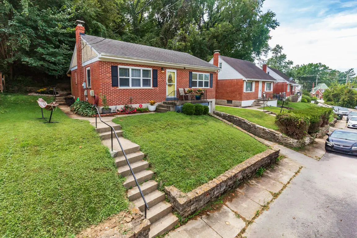 208 Cleveland Avenue, Bellevue, KY 41073 - #1