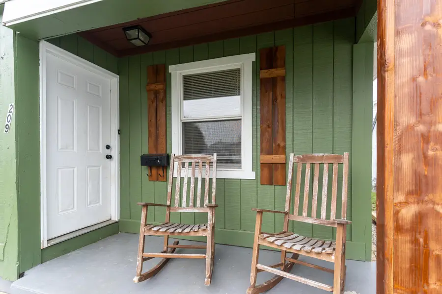 209 Montjoy Street, Falmouth, KY 41040 - #2