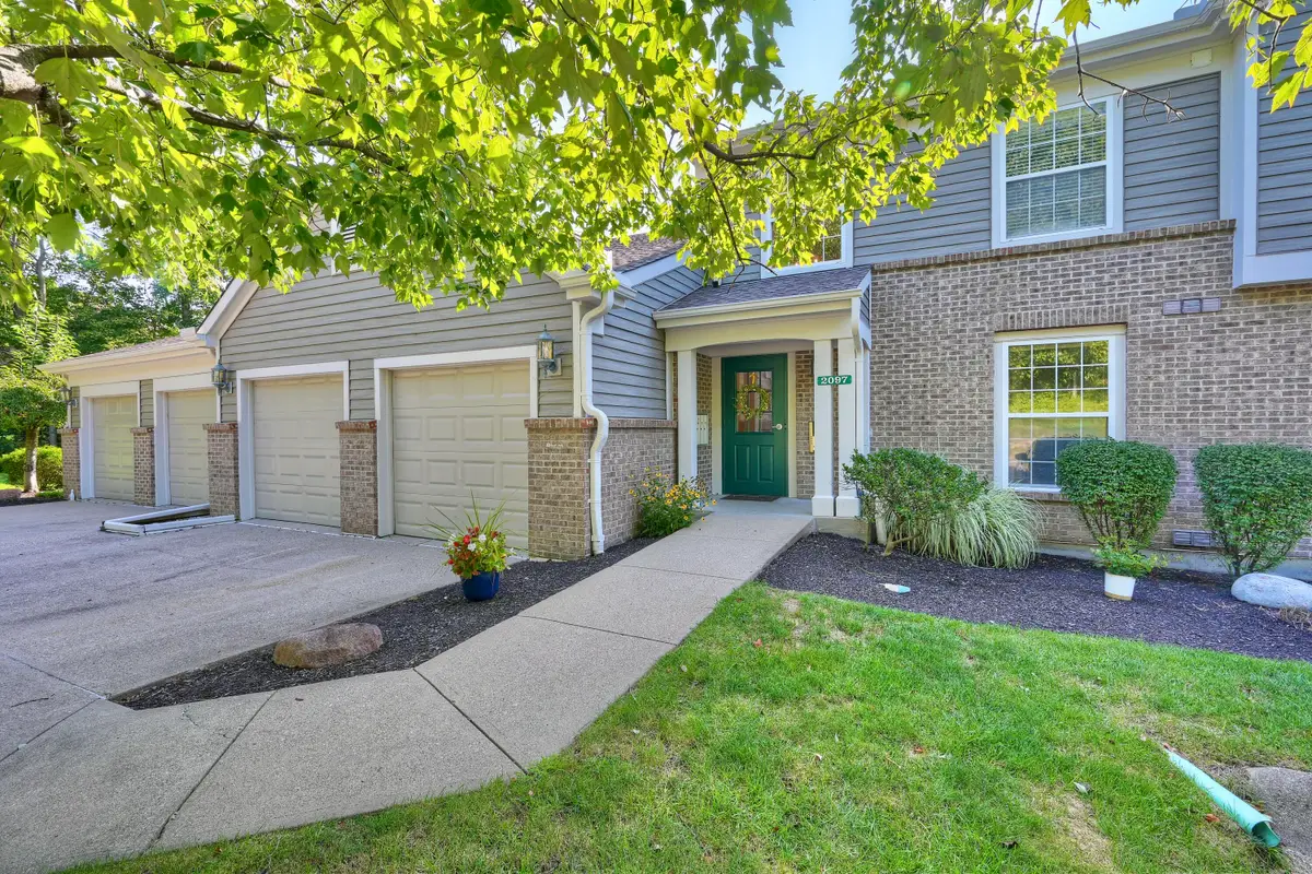 2097 Clareglen Drive #202, Crescent Springs, KY 41017 - #1