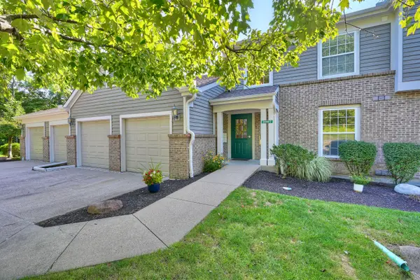 2097 Clareglen Drive #202, Crescent Springs, KY 41017