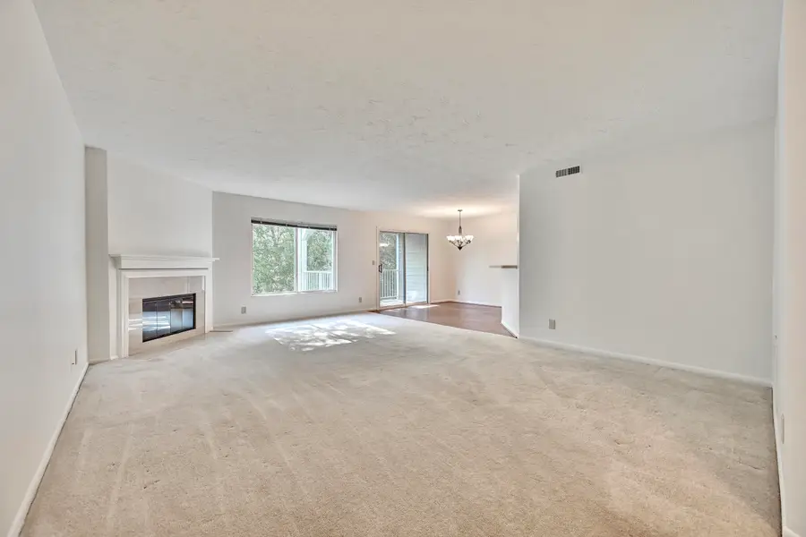 2097 Clareglen Drive #202, Crescent Springs, KY 41017 - #3