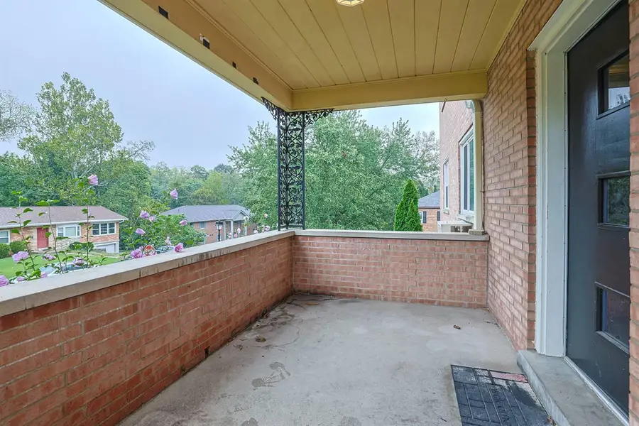 63 Thompson Avenue, Fort Mitchell, KY 41017 - #3