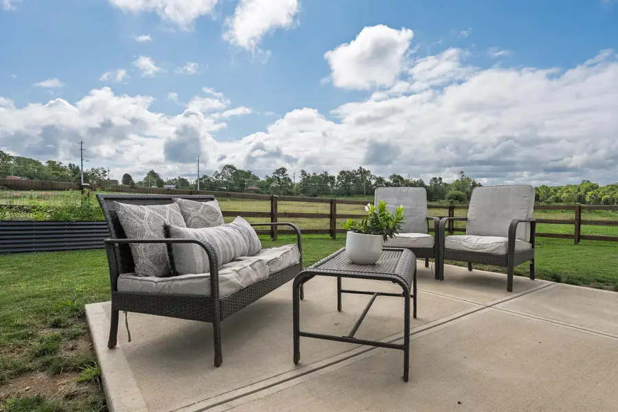 104 Churchill Drive, Williamstown, KY 41097 - #2