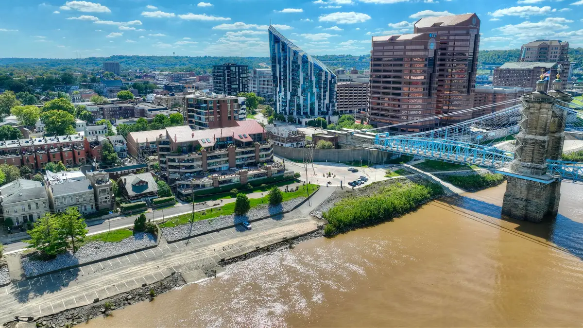 1 Riverside Place #302, Covington, KY 41011 - #1