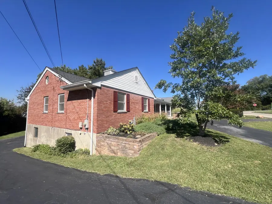 15 Gregory Lane, Fort Thomas, KY 41075 - #3
