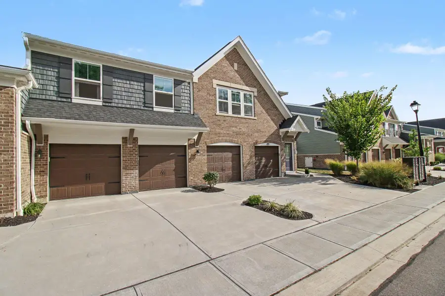 642 Foxhill Drive, Crescent Springs, KY 41017 - #2