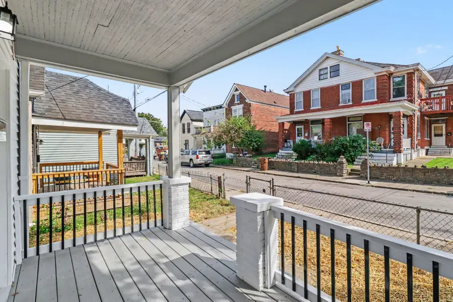 418 W 22nd Street, Covington, KY 41014 - #3