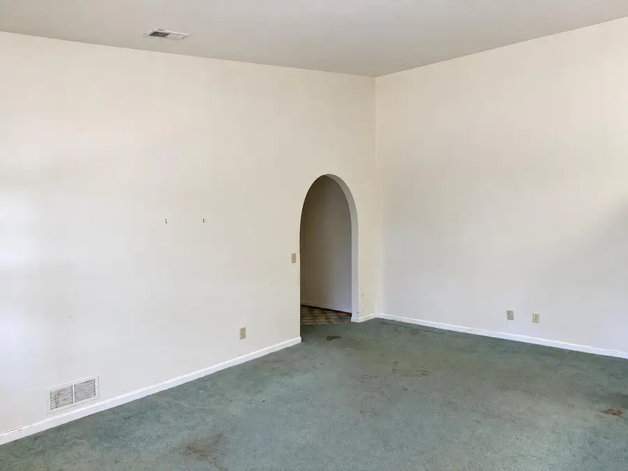 27 Highland Meadows Circle #12, Highland Heights, KY 41076 - #3