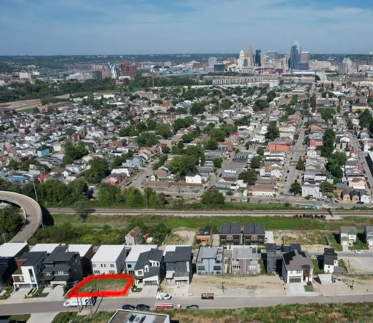 105-111 W 14th Street #105, Newport, KY 41071 - #2