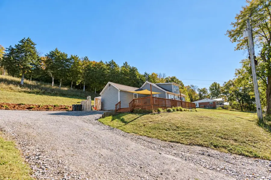 9807 Flagg Springs Pike, California, KY 41007 - #2