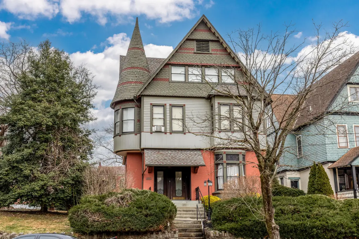 634 Greenup Street, Covington, KY 41011 - #1