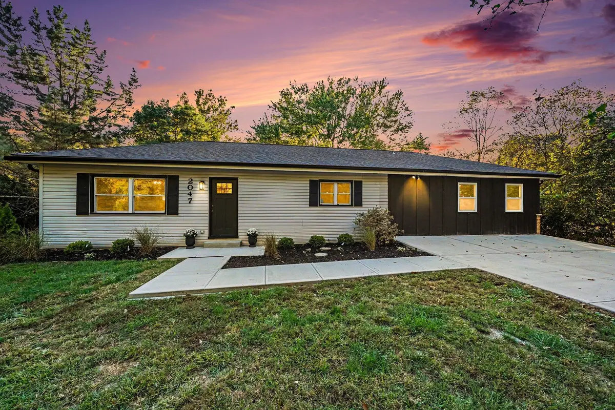 2047 Amsterdam Road, Crescent Springs, KY 41017 - #1
