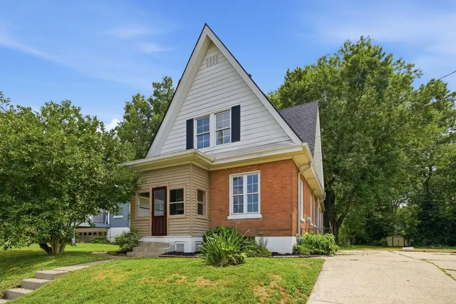206 W 2nd Street, Silver Grove, KY 41085 - #2