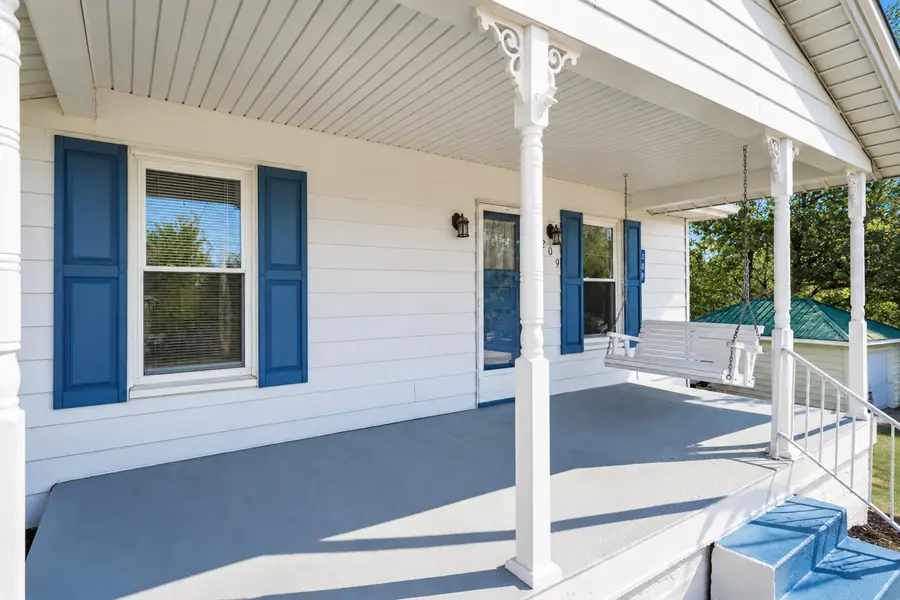 209 Cynthiana Street, Williamstown, KY 41097 - #3