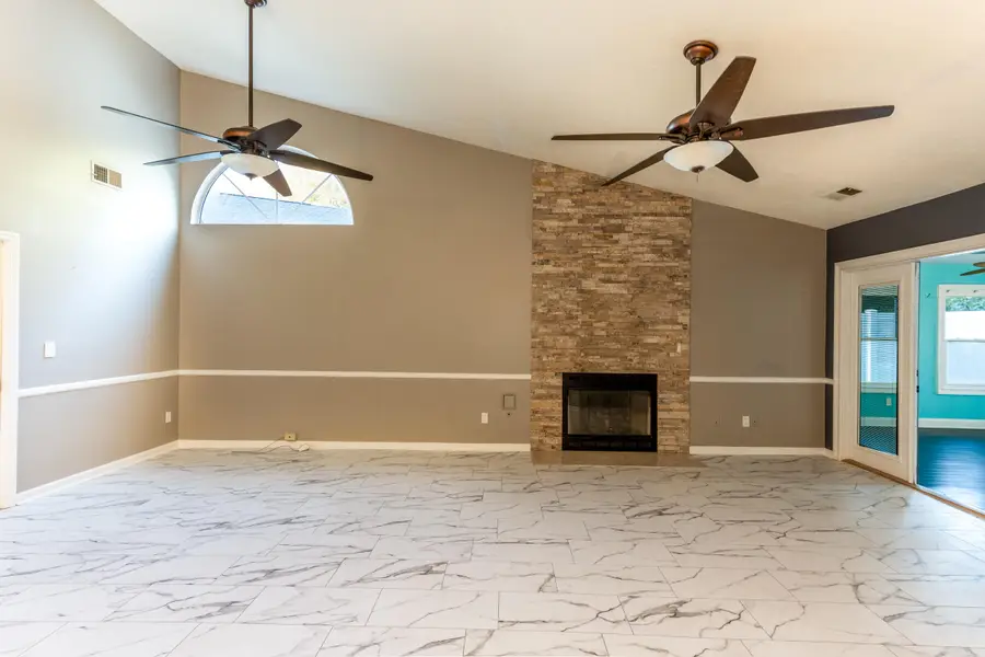 1053 Hampshire Place, Florence, KY 41042 - #2