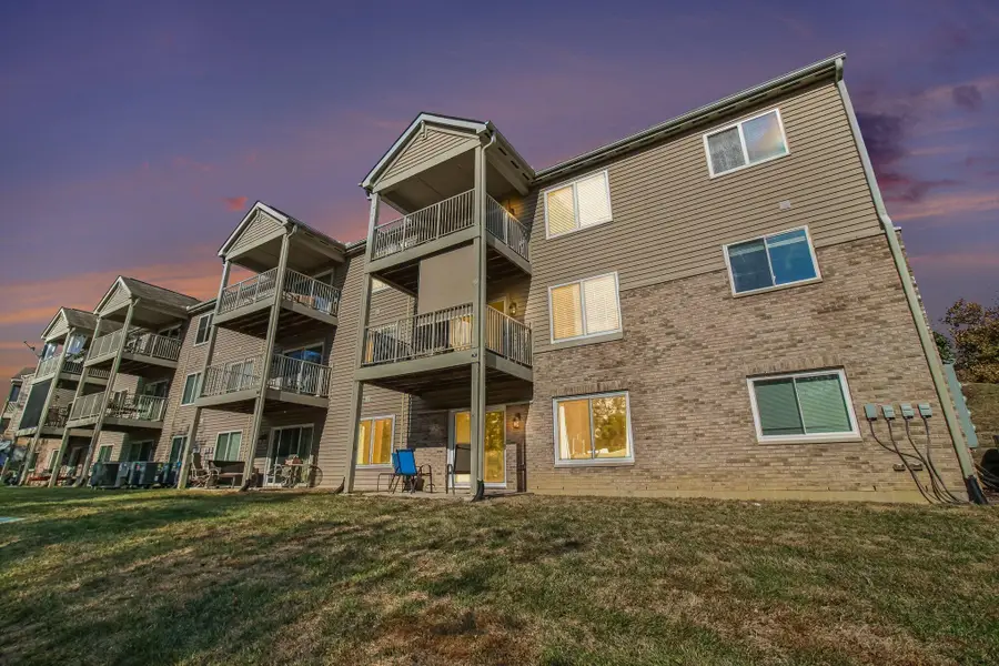 2343 Twelve Oaks Drive #101, Florence, KY 41042 - #3