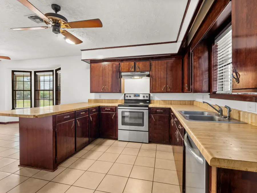 129 Burnett Gardens Rd, Deridder, LA 70634 - Image #3