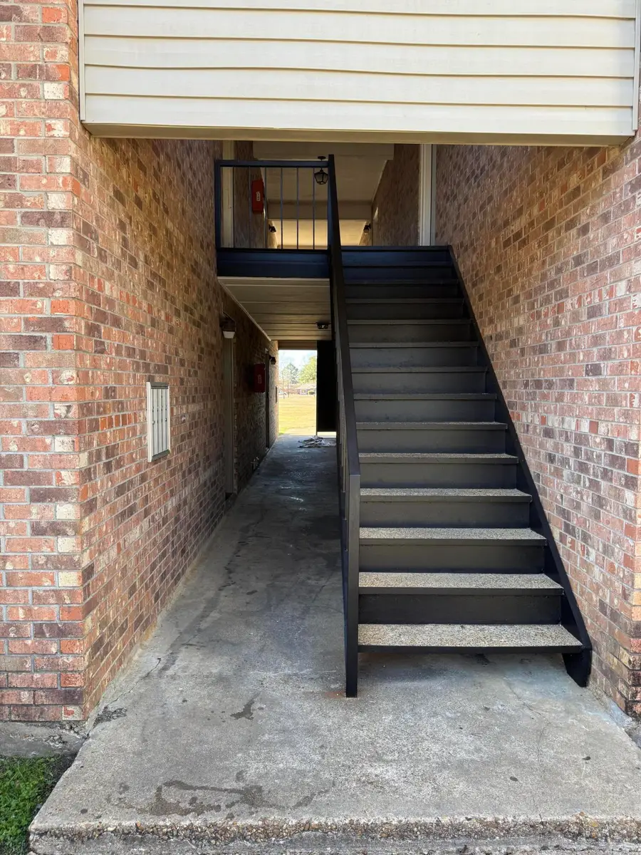 305 Greenbriar St., Deridder, LA 70634 - Image #3