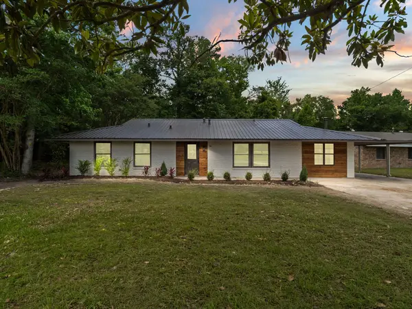 119 Allen Ave, Leesville, LA 71446