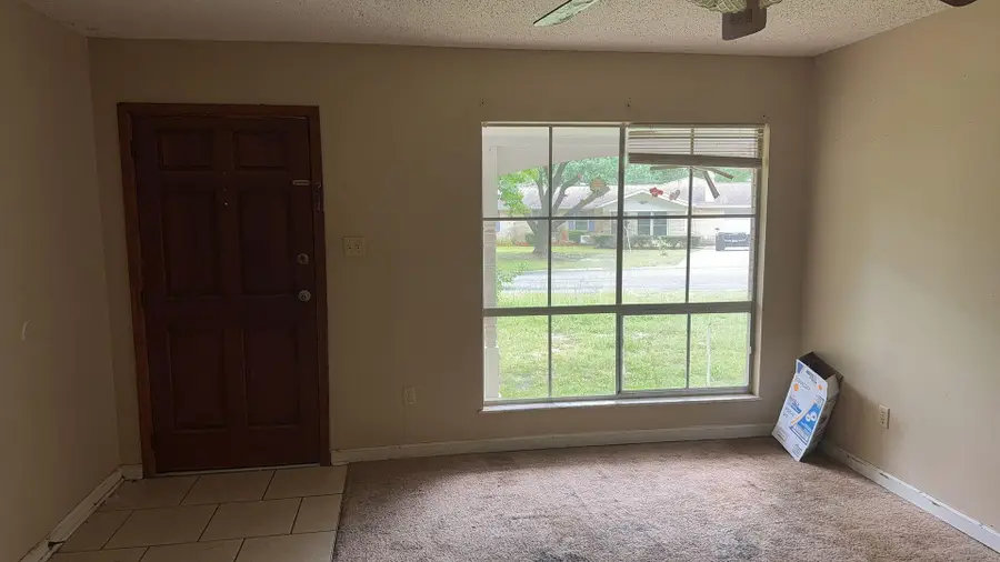 2047 Columbus, Leesville, LA 71446 - #2