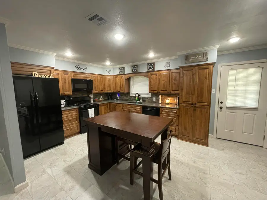 1129 N Texas St, Deridder, LA 70634 - #3