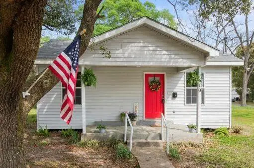 610 S Royal St, DeRidder, LA 70634
