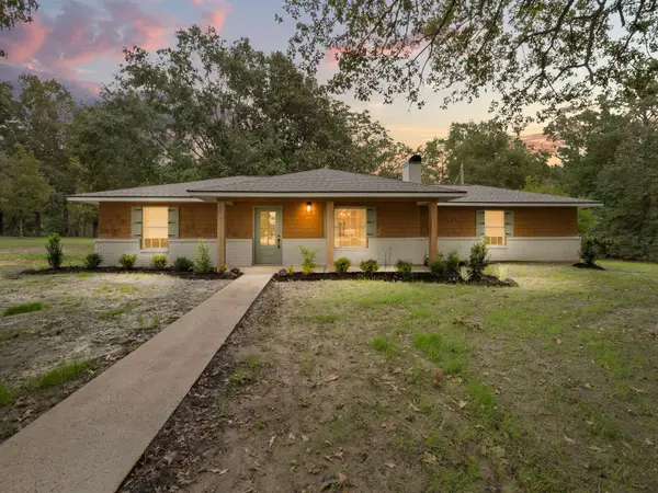 3923 Main, Anacoco, LA 71403