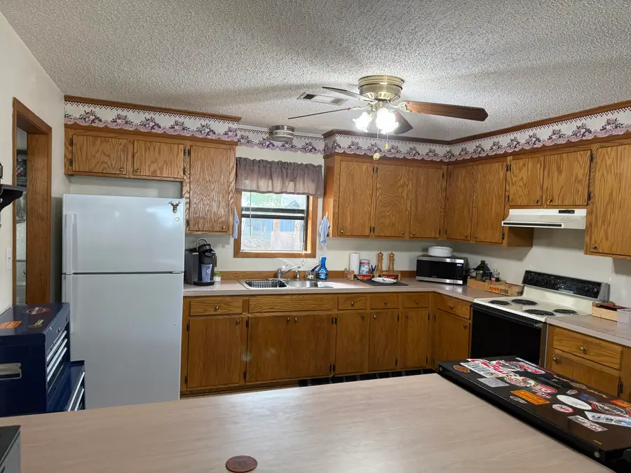 1311 W Port St, Deridder, LA 70634 - #2
