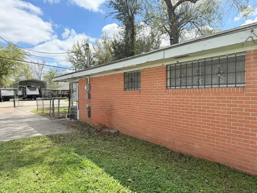 1109 Carroll, Westlake, LA 70669 - #2