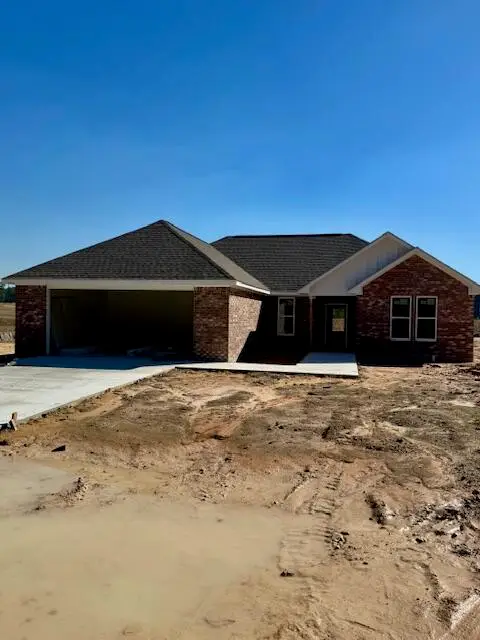 177 J L Obanion, Leesville, LA 71446