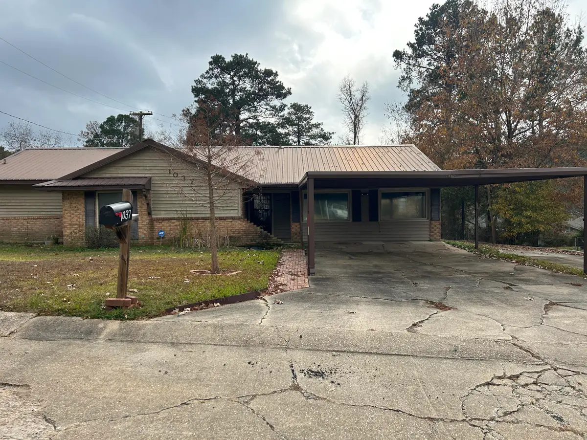 1037 Hood Ln, Leesville, LA 71446 - Image #1