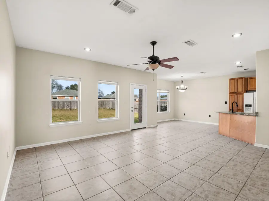 1619 Brookhaven St, Deridder, LA 70634 - Image #2