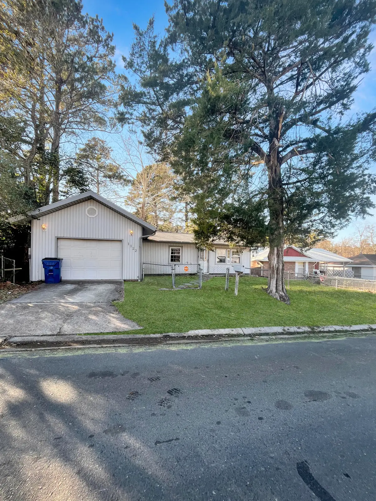 1122 Anderson Dr, Leesville, LA 71446 - Image #1