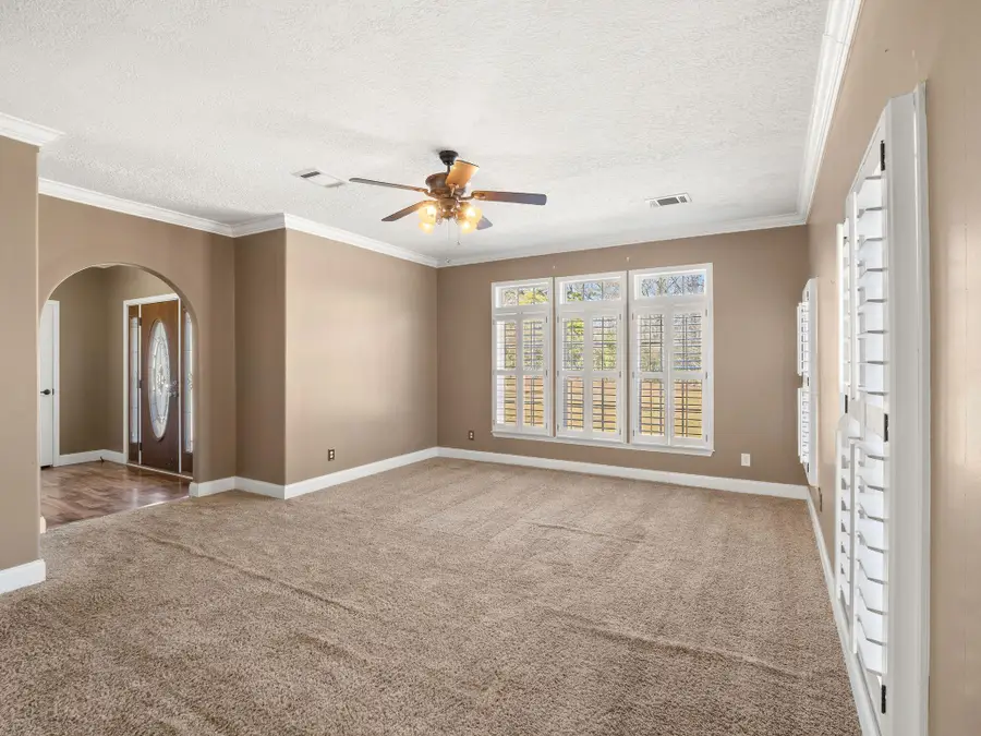 425 Shiloh Rd, Converse, LA 71419 - Image #2