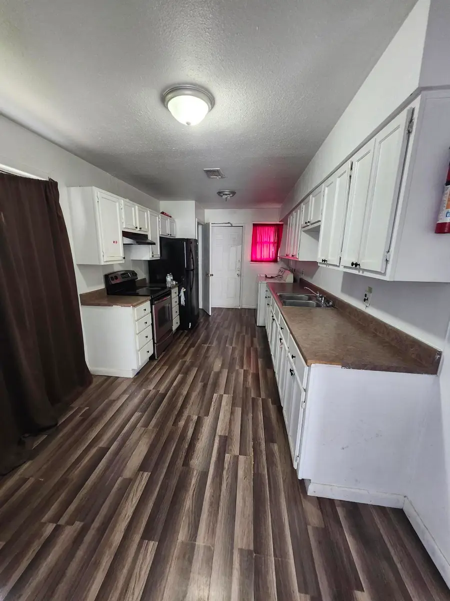 1100 Westwood, Leesville, LA 71446 - #3