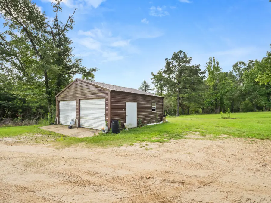 723 White City, Hornbeck, LA 71439 - #3