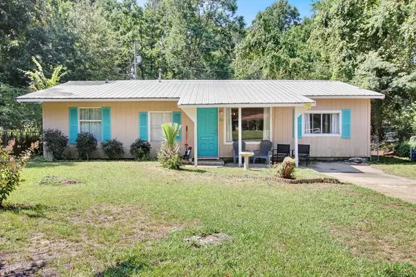 60 Francis, Leesville, LA 71446