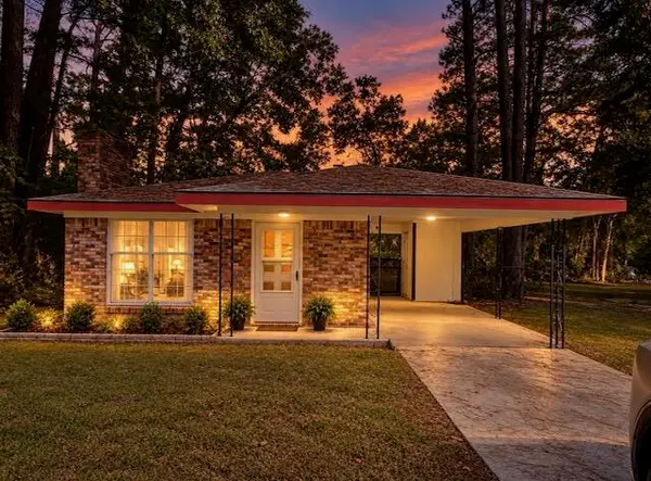 1207 S 11th St, Leesville, LA 71446