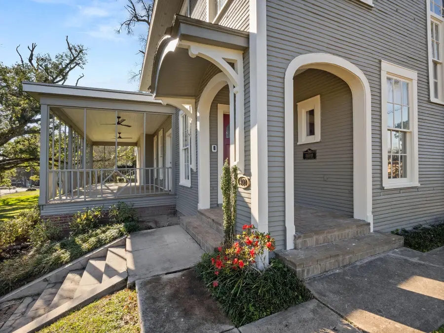 300 8th, Leesville, LA 71446 - #3