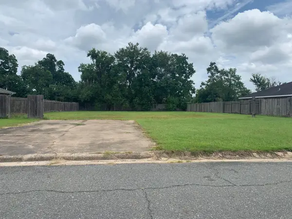 Maverick St, DeRidder, LA 70634
