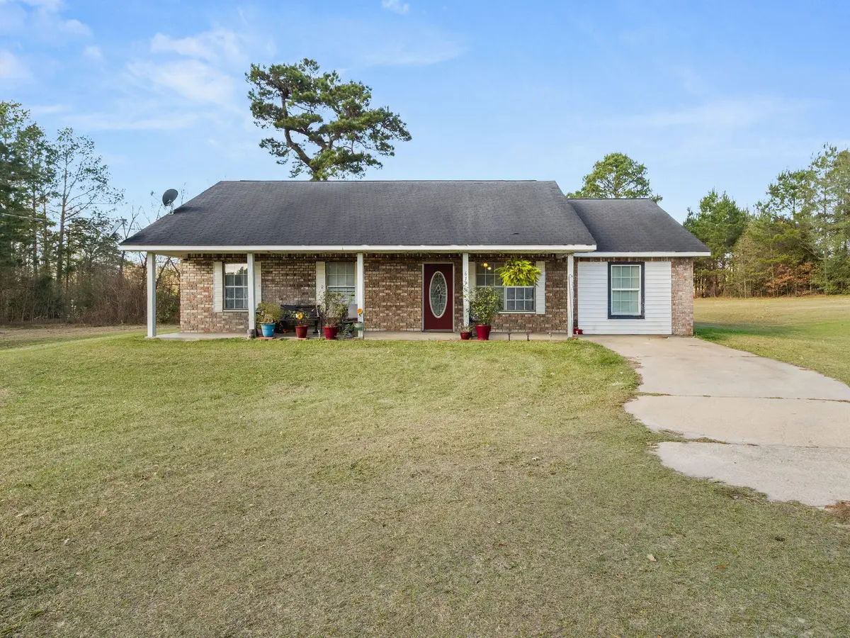 617 W Hawthorne Rd, Leesville, LA 71446 - Image #1