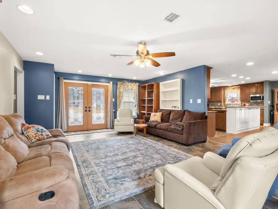 1080 Pecan Ave., Deridder, LA 70634 - #3