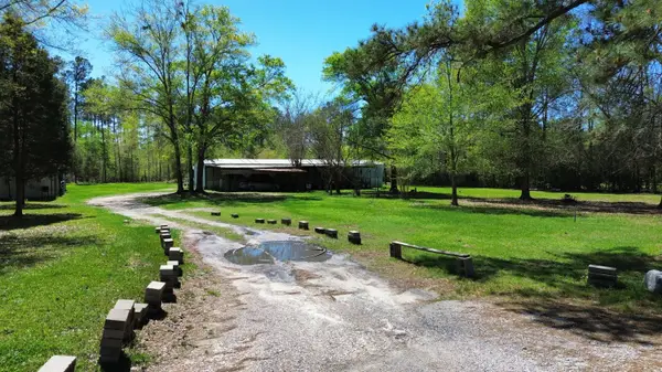 331 Young Rd, DeQuincy, LA 70633