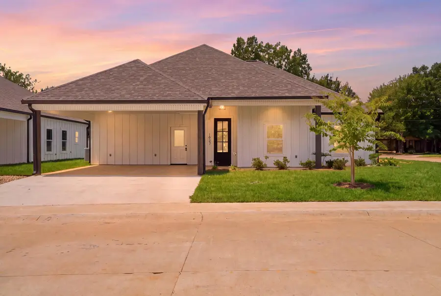 1927 Schovall, Deridder, LA 70634 - #2