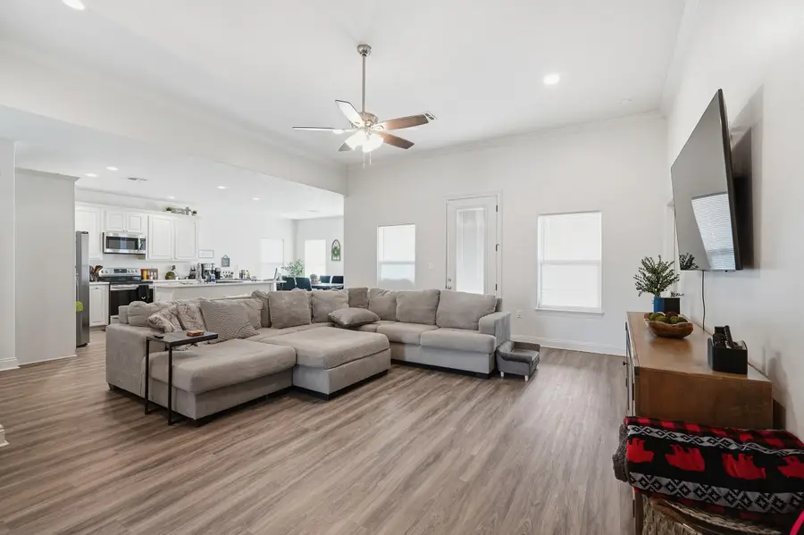 562 Oneal St, Deridder, LA 70634 - #2