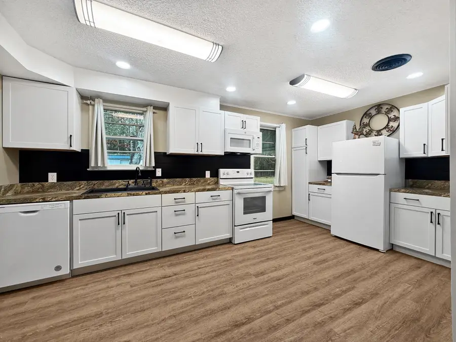 9057 La-8, Slagle, LA 71475 - Image #3