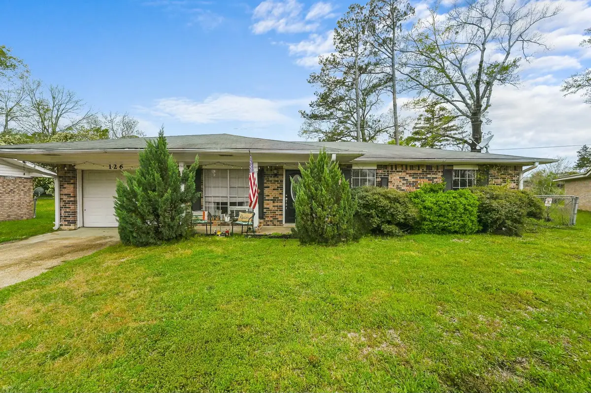 126 Whispering Pines Loop, Leesville, LA 71446 - Image #1